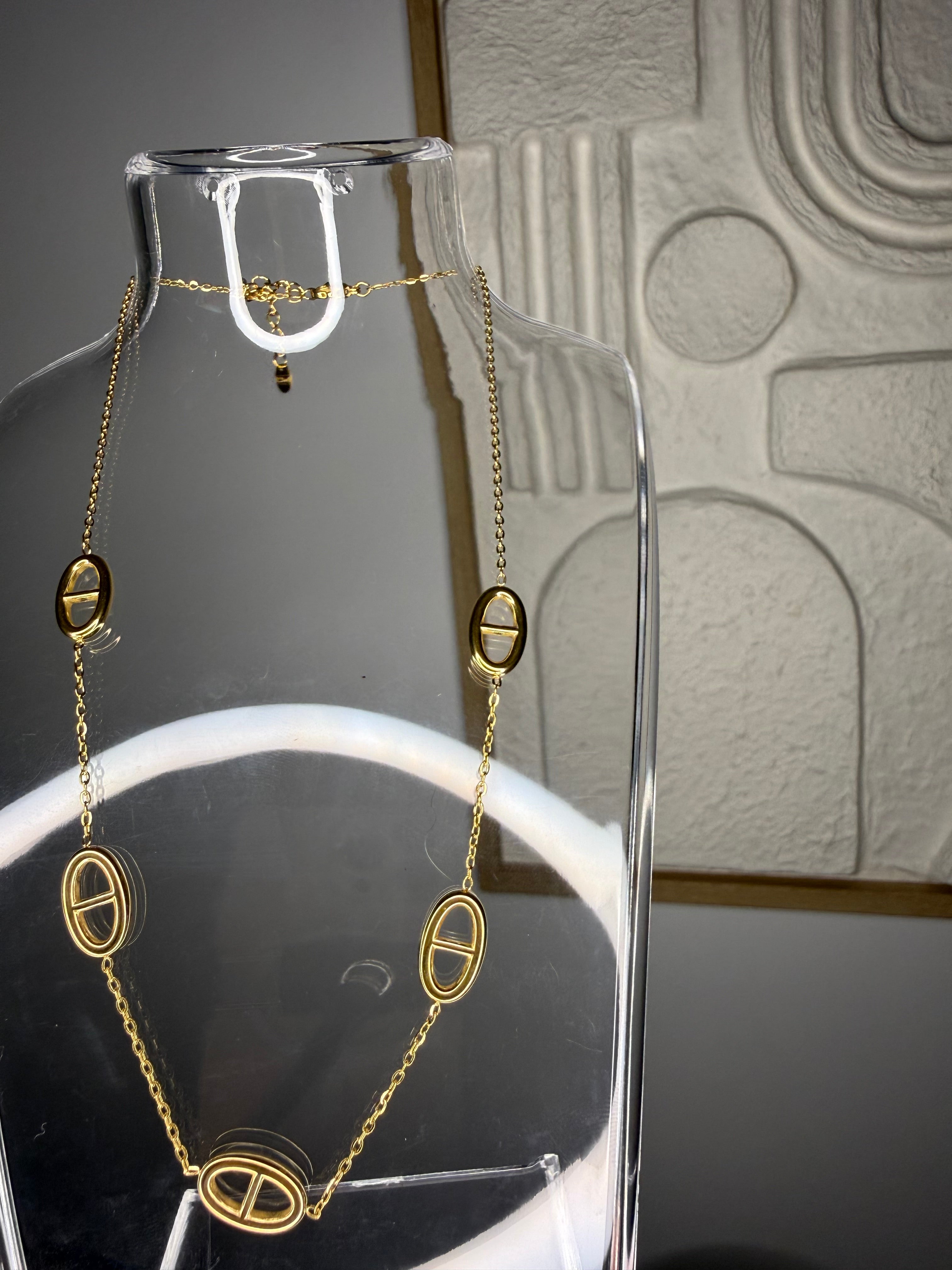 Collier « H »