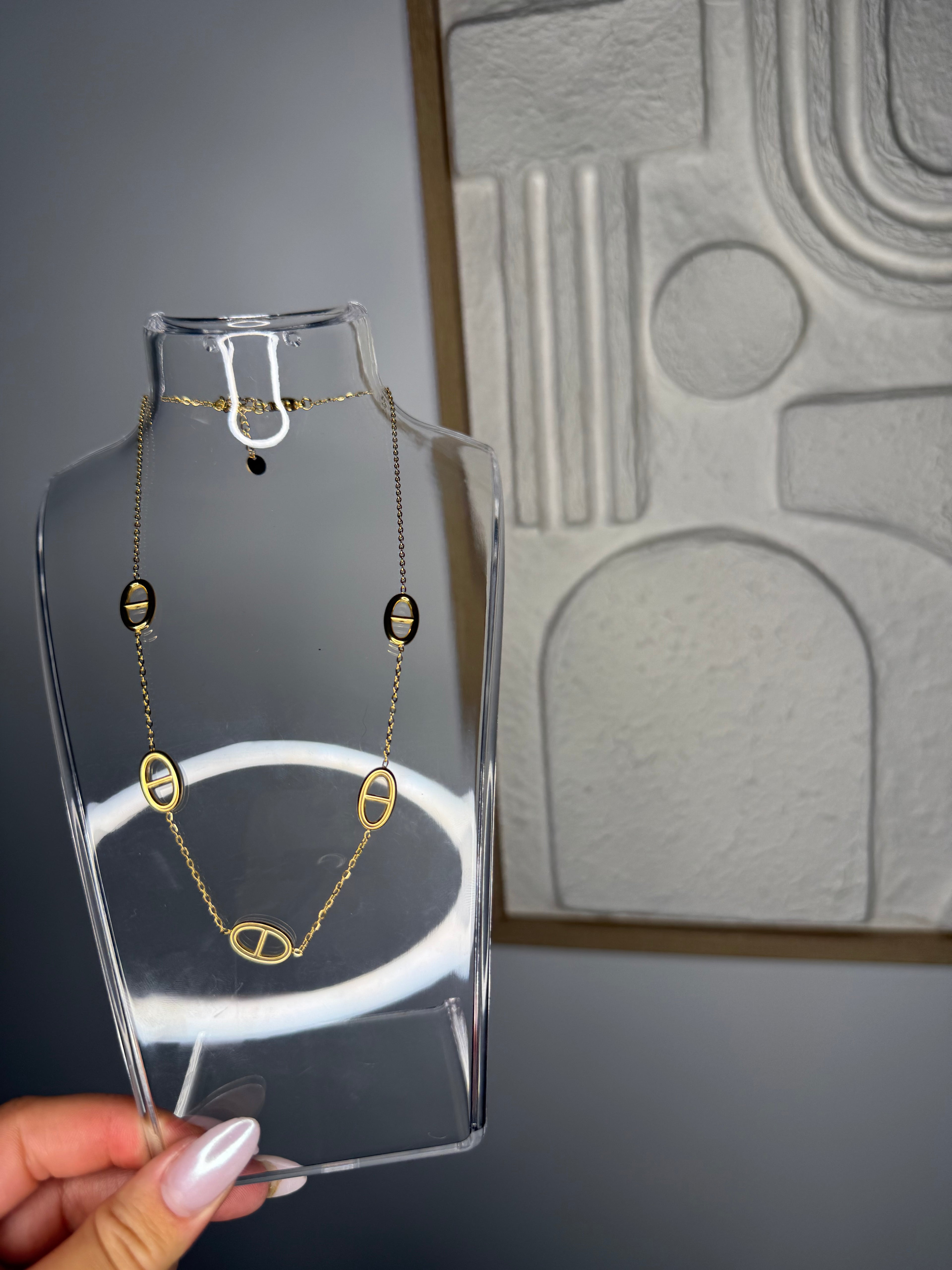 Collier « H »